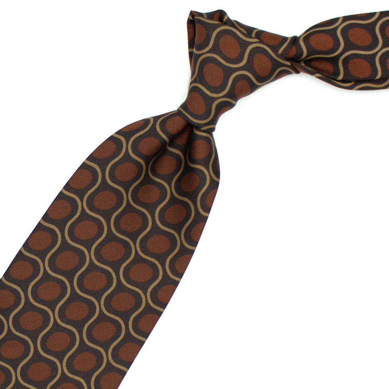 Brown tie with beige and brick pattern