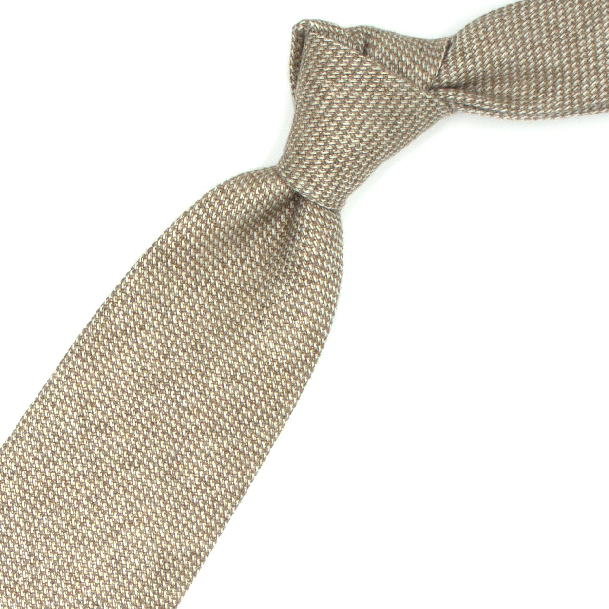 Beige tie